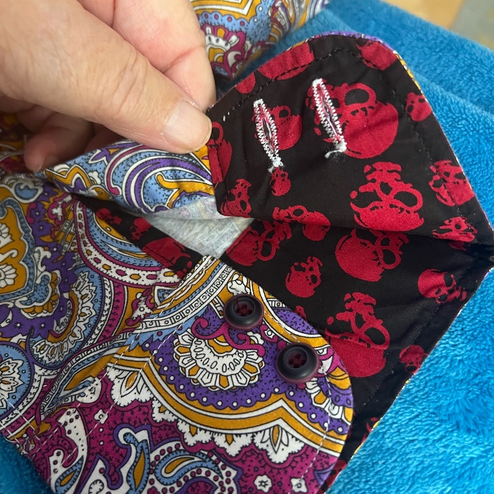 Vibrant Paisley Button Down Shirt with contrasting print at collar and cuffs. - Picture 4 of 6